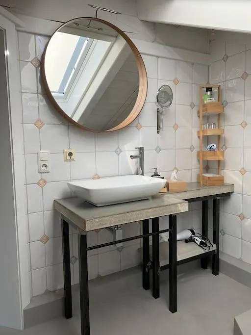 Apartment Chiemgau-Loft Zwischen Seenzauber Und Gipfelglueck Riedering